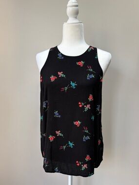 Old Navy Women’s Black Floral Tank Top